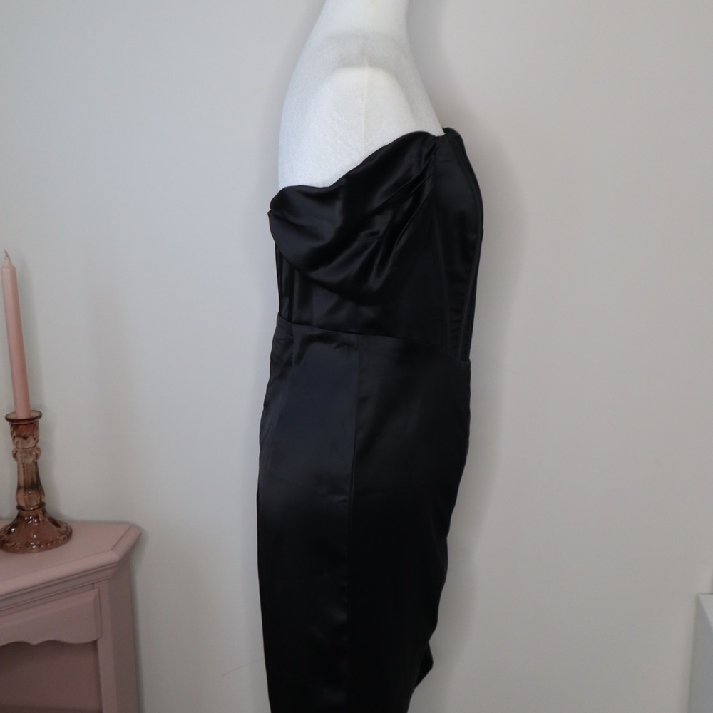 Black Corseted Dress Off the Shoulder LARGE - Picture 3 of 6